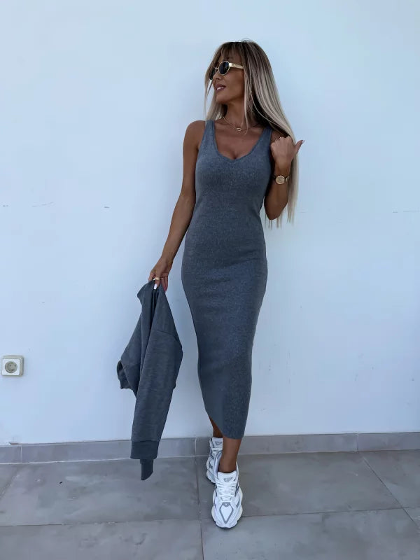 Genowefa – Dopasowany komplet bluzy i spódnicy